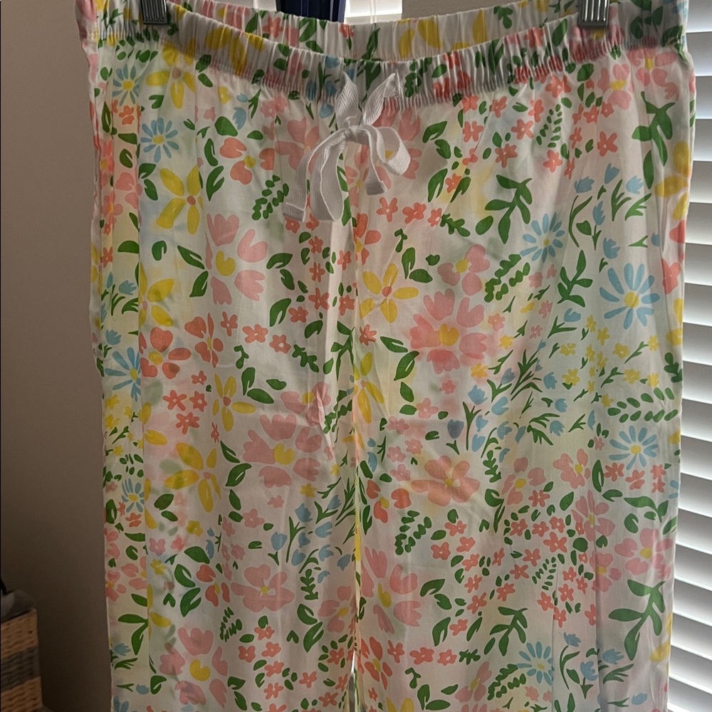 Floral Pajama Pants Set - Picture 11 of 13